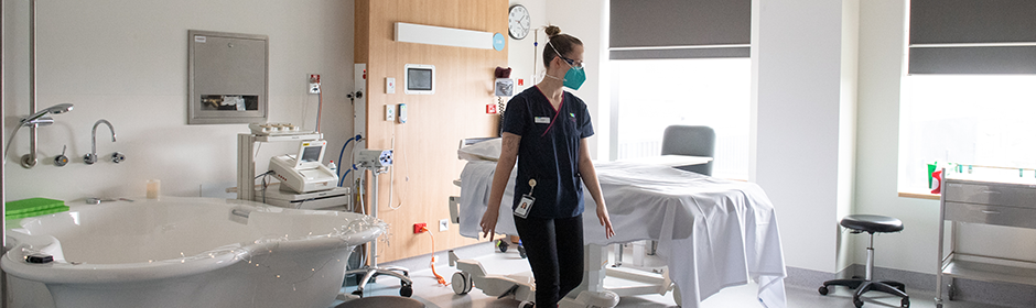 Victoria Hospital birthing pool is now open and available for women in  labour